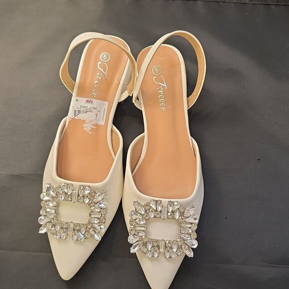 BRAND NEW FOREVER ELEGANT WOMEN CRYSTAL EMBELLISHMENT RHINESTONE SLINBACK FLAT - Picture 2 of 16